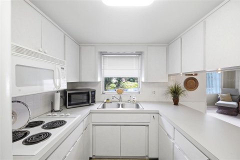 Casa en venta en Inverness, Florida, 3 dormitorios, 147.34 m2 № 2214204 - foto 13