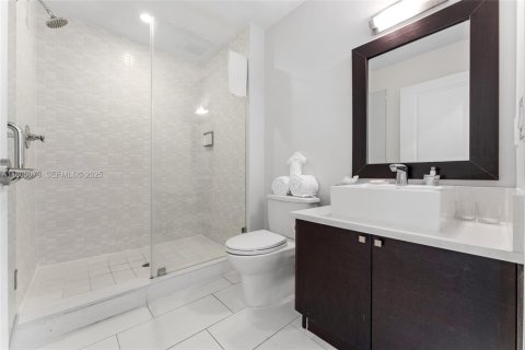 Copropriété à vendre à Doral, Floride: 3 chambres, 192.31 m2 № 2154775 - photo 17