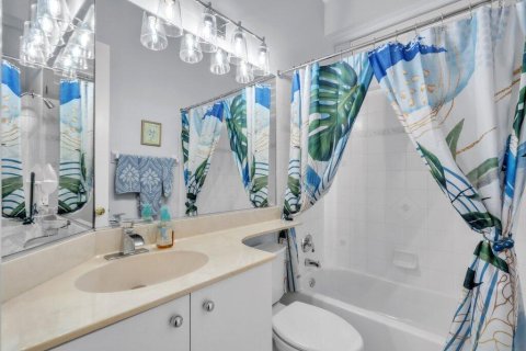Villa ou maison à vendre à Port St. Lucie, Floride: 3 chambres, 220.46 m2 № 2352545 - photo 25