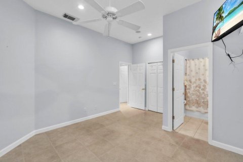 Villa ou maison à vendre à Port St. Lucie, Floride: 3 chambres, 220.46 m2 № 2352545 - photo 29