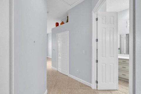 Villa ou maison à vendre à Port St. Lucie, Floride: 3 chambres, 220.46 m2 № 2352545 - photo 23