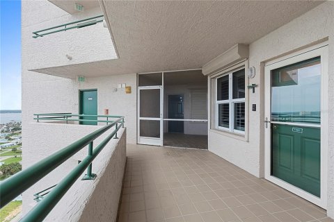 Condominio en venta en Daytona Beach Shores, Florida, 3 dormitorios, 229.93 m2 № 2279996 - foto 3