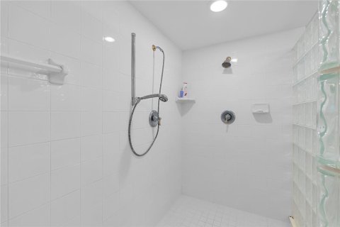 Condominio en venta en Daytona Beach Shores, Florida, 3 dormitorios, 229.93 m2 № 2279996 - foto 26