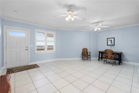 Condominio en venta en Daytona Beach Shores, Florida, 3 dormitorios, 229.93 m2 № 2279996 - foto 4