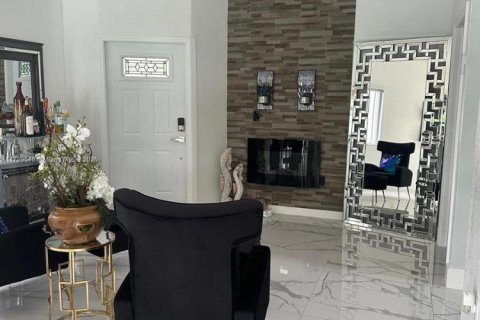 Casa en alquiler en Homestead, Florida, 4 dormitorios, 163.69 m2 № 1934765 - foto 9