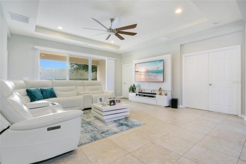 Casa en venta en Winter Garden, Florida, 5 dormitorios, 266.44 m2 № 2232184 - foto 4