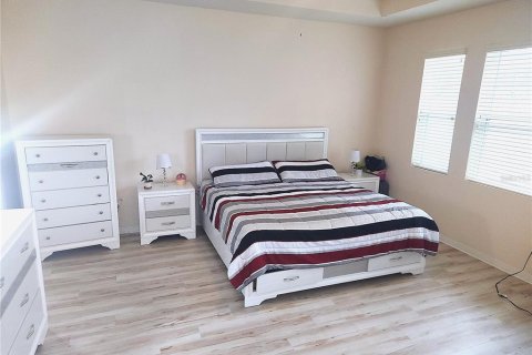 Casa en venta en Winter Garden, Florida, 5 dormitorios, 266.44 m2 № 2232184 - foto 9