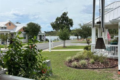 House in Umatilla, Florida 3 bedrooms, 123.47 sq.m. № 1383226 - photo 7