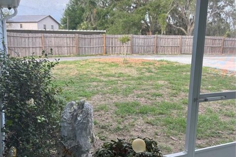 House in Umatilla, Florida 3 bedrooms, 123.47 sq.m. № 1383226 - photo 13