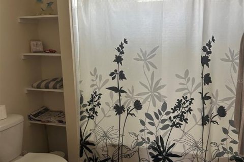 House in Umatilla, Florida 3 bedrooms, 123.47 sq.m. № 1383226 - photo 19