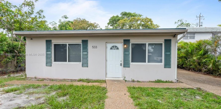 Дом в Форт-Лодердейл, Флорида 4 спальни, 136.57м2 № 1950293