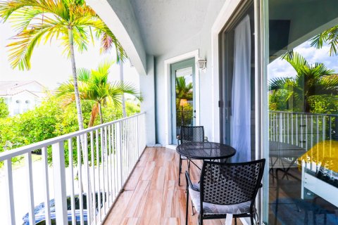 Townhouse in Riviera Beach, Florida 2 bedrooms, 94.95 sq.m. № 2191047 - photo 7