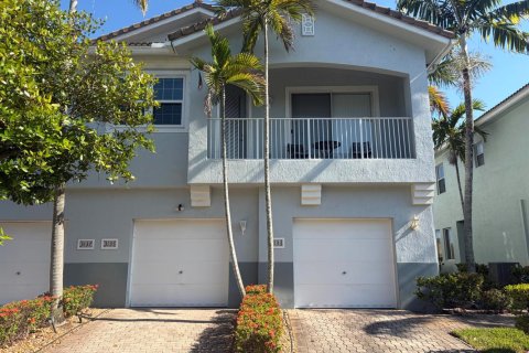Townhouse in Riviera Beach, Florida 2 bedrooms, 94.95 sq.m. № 2191047 - photo 2