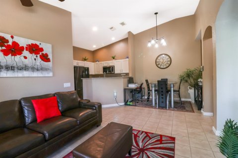 Townhouse in Riviera Beach, Florida 2 bedrooms, 94.95 sq.m. № 2191047 - photo 5