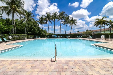 Townhouse in Riviera Beach, Florida 2 bedrooms, 94.95 sq.m. № 2191047 - photo 20