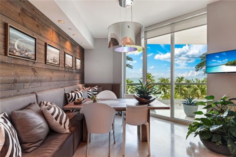 Condominio en venta en Sunny Isles Beach, Florida, 3 dormitorios, 323.3 m2 № 2075255 - foto 13