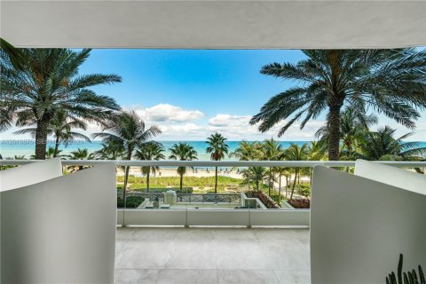 Condominio en venta en Sunny Isles Beach, Florida, 3 dormitorios, 323.3 m2 № 2075255 - foto 8