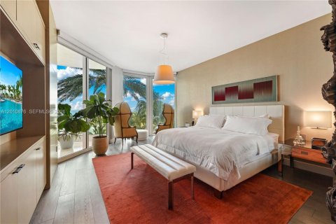 Condominio en venta en Sunny Isles Beach, Florida, 3 dormitorios, 323.3 m2 № 2075255 - foto 26