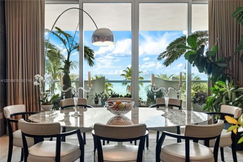 Condominio en venta en Sunny Isles Beach, Florida, 3 dormitorios, 323.3 m2 № 2075255 - foto 17