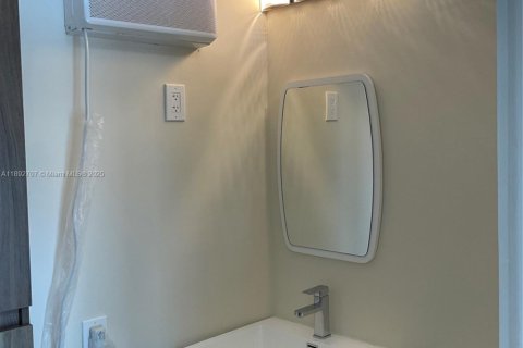 Copropriété à vendre à Sunny Isles Beach, Floride: 13.94 m2 № 1950182 - photo 9