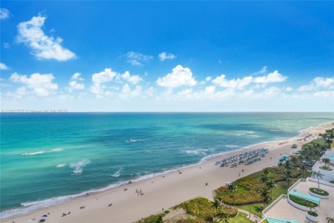 Copropriété à vendre à Sunny Isles Beach, Floride: 13.94 m2 № 1950182 - photo 15