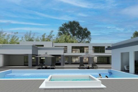 Casa en venta en Pinecrest, Florida, 10 dormitorios № 2334401 - foto 2