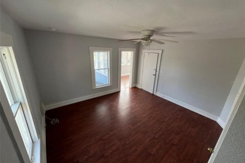 Снять в аренду квартиру в Лейкленд, Флорида 4 комнаты, 303.98м2, № 2103176 - фото 11