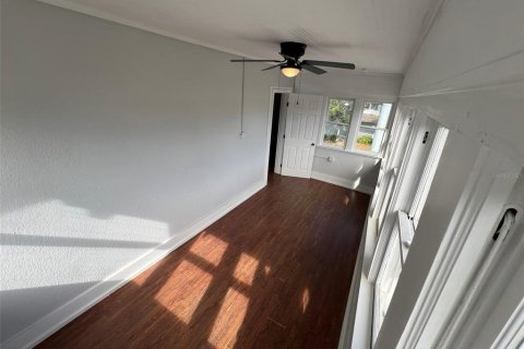 Снять в аренду квартиру в Лейкленд, Флорида 4 комнаты, 303.98м2, № 2103176 - фото 15