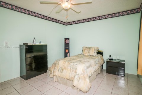 Condo in Dania Beach, Florida, 2 bedrooms  № 1764695 - photo 21