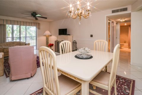 Condo in Dania Beach, Florida, 2 bedrooms  № 1764695 - photo 10