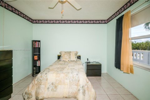 Condo in Dania Beach, Florida, 2 bedrooms  № 1764695 - photo 22