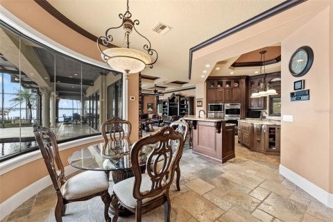 House in Windermere, Florida 6 bedrooms, 682.74 sq.m. № 2119604 - photo 27