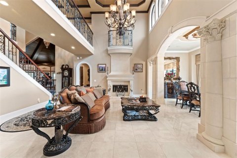 House in Windermere, Florida 6 bedrooms, 682.74 sq.m. № 2119604 - photo 11