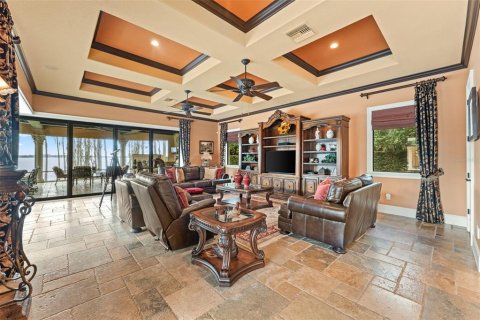 House in Windermere, Florida 6 bedrooms, 682.74 sq.m. № 2119604 - photo 20