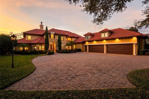 House in Windermere, Florida 6 bedrooms, 682.74 sq.m. № 2119604 - photo 2