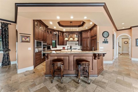 House in Windermere, Florida 6 bedrooms, 682.74 sq.m. № 2119604 - photo 23