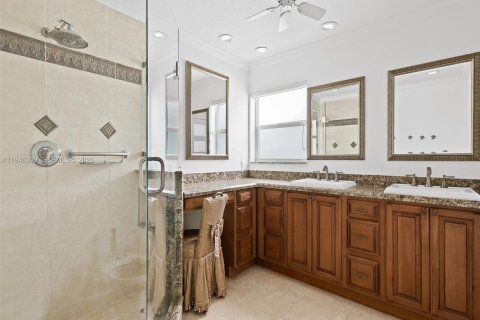 House in Fort Lauderdale, Florida 3 bedrooms, 209.4 sq.m. № 2002946 - photo 15