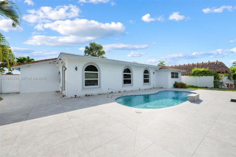 House in Fort Lauderdale, Florida 3 bedrooms, 209.4 sq.m. № 2002946 - photo 26