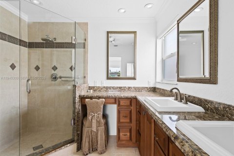 House in Fort Lauderdale, Florida 3 bedrooms, 209.4 sq.m. № 2002946 - photo 18