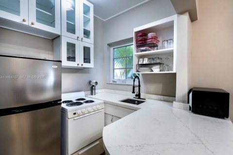 Copropriété à louer à Miami Beach, Floride: 33.82 m2 № 2045573 - photo 10