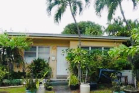 Immobilier commercial à vendre à Hollywood, Floride: 155.24 m2 № 2170280 - photo 10
