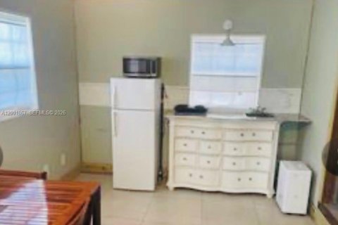 Immobilier commercial à vendre à Hollywood, Floride: 155.24 m2 № 2170280 - photo 13
