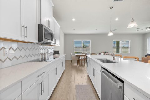 Villa ou maison à vendre à Wesley Chapel, Floride: 5 chambres, 280.66 m2 № 2132404 - photo 15
