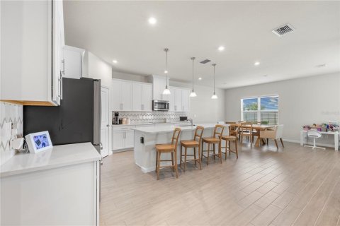 Villa ou maison à vendre à Wesley Chapel, Floride: 5 chambres, 280.66 m2 № 2132404 - photo 11