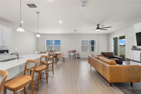 Villa ou maison à vendre à Wesley Chapel, Floride: 5 chambres, 280.66 m2 № 2132404 - photo 22