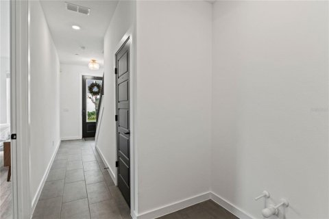 House in Orlando, Florida 3 bedrooms, 201.32 sq.m. № 1798324 - photo 6