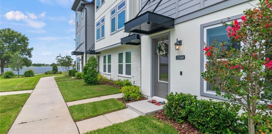 House in Orlando, Florida 3 bedrooms, 201.32 sq.m. № 1798324