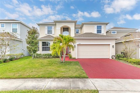 House in Orlando, Florida 4 bedrooms, 273.23 sq.m. № 1557736 - photo 1