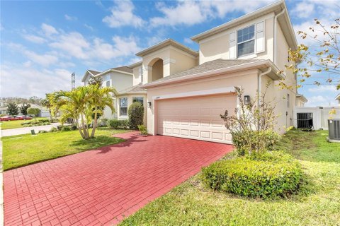 House in Orlando, Florida 4 bedrooms, 273.23 sq.m. № 1557736 - photo 3