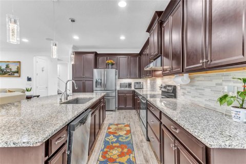 House in Orlando, Florida 4 bedrooms, 273.23 sq.m. № 1557736 - photo 14